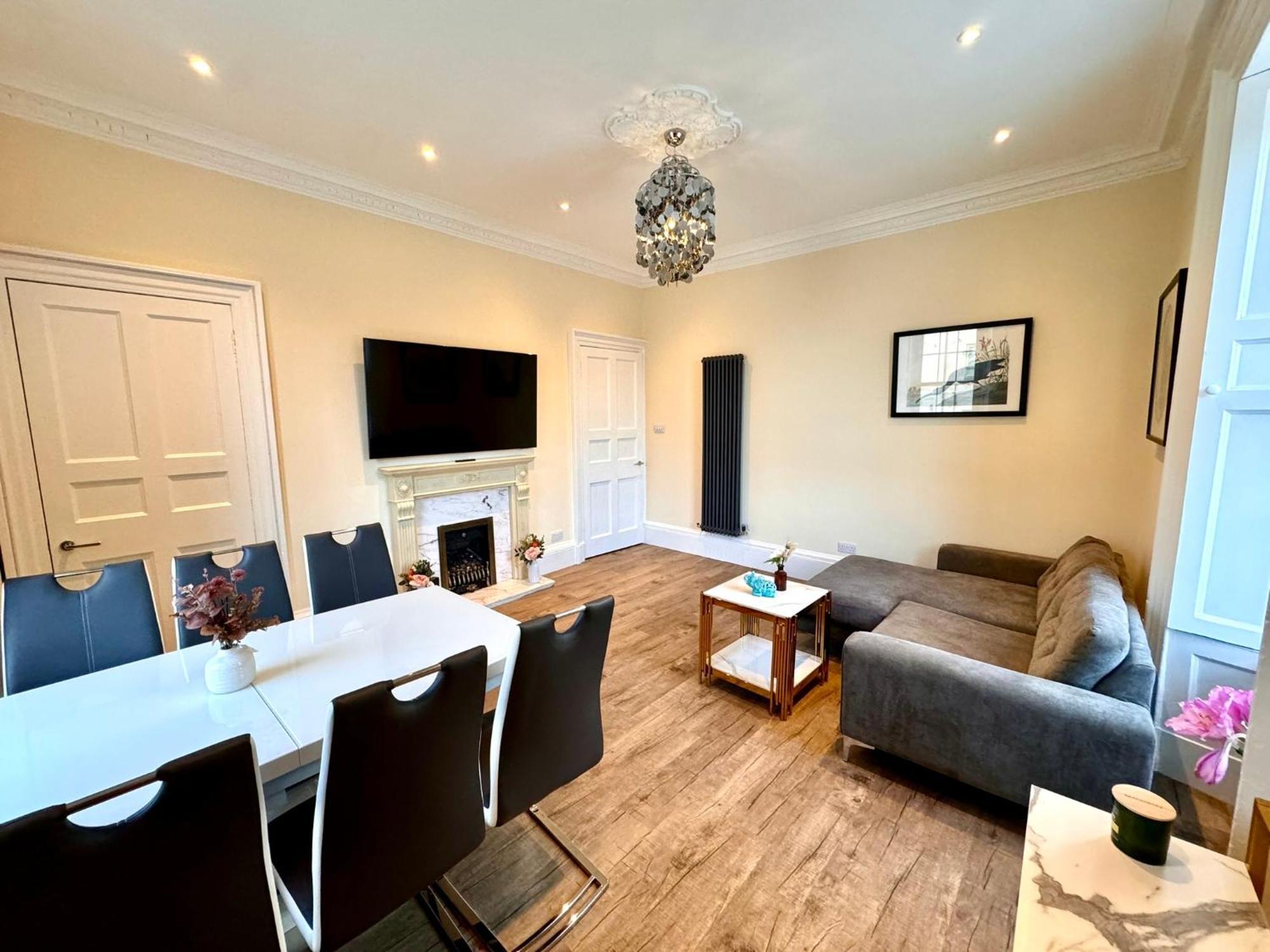 Georgian Luxury Apartment - Superfast Wifi - Parking Available Единбург Екстериор снимка
